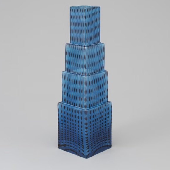 Kosta Boda Metropolis Skyscraper Glass Vase 12 inches tall - Picture 4 of 4